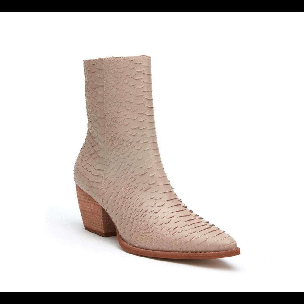 Matisse Caty boot in ivory snake